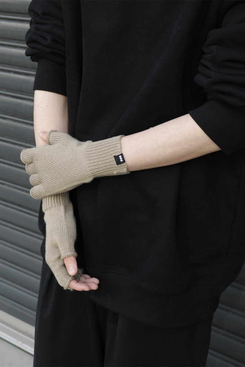 FINGERLESS KNIT GLOVES