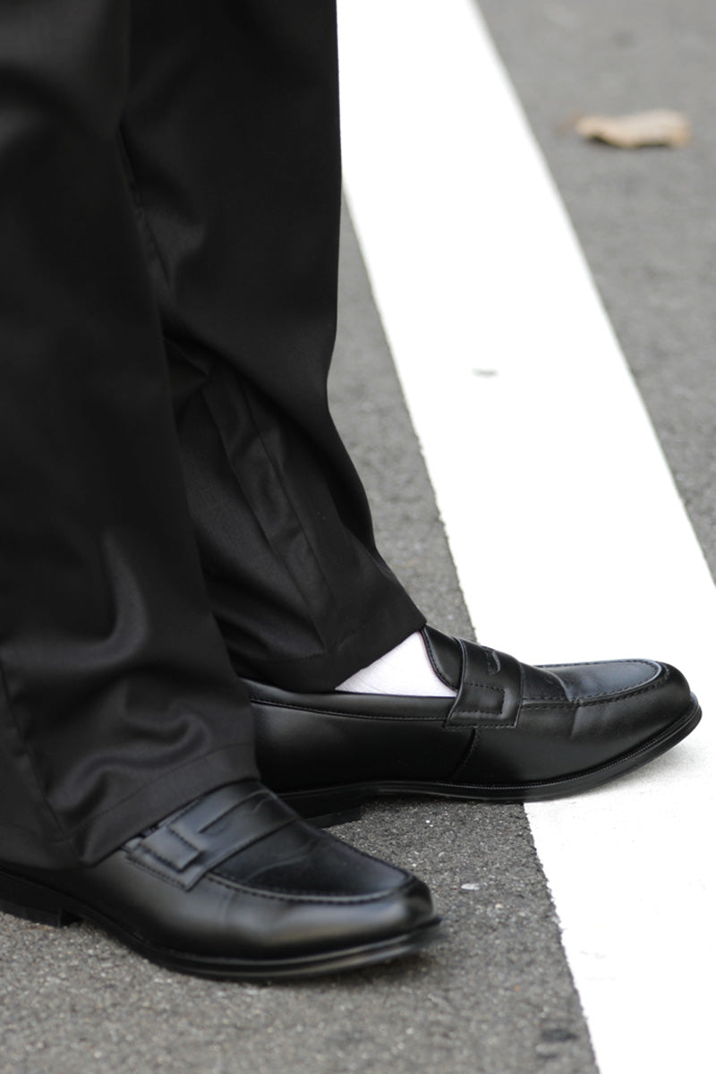 BASIC LOAFERS