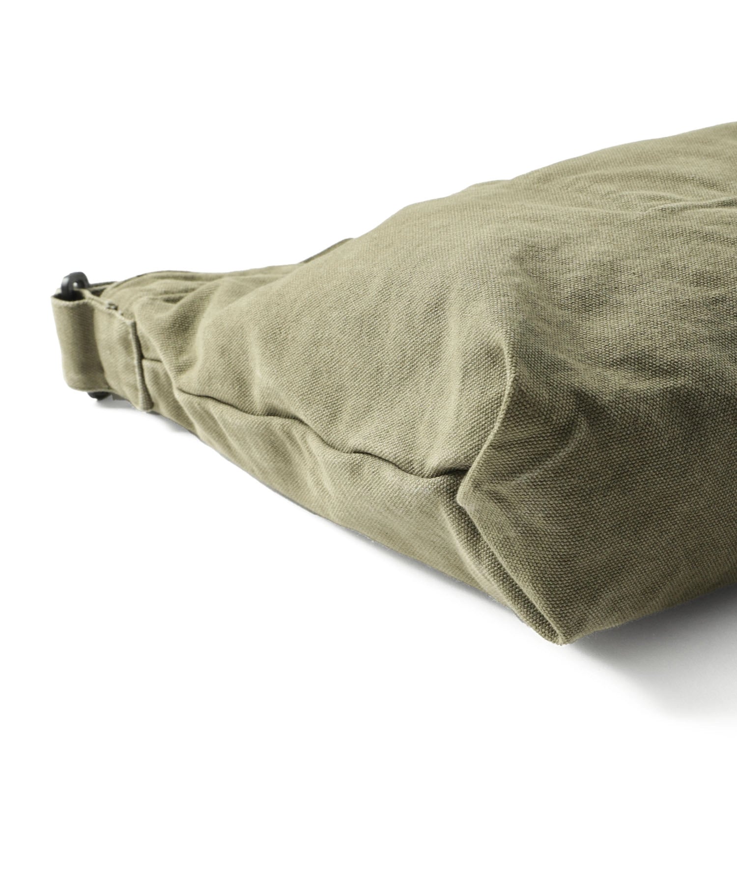 canvas shoulder bag
