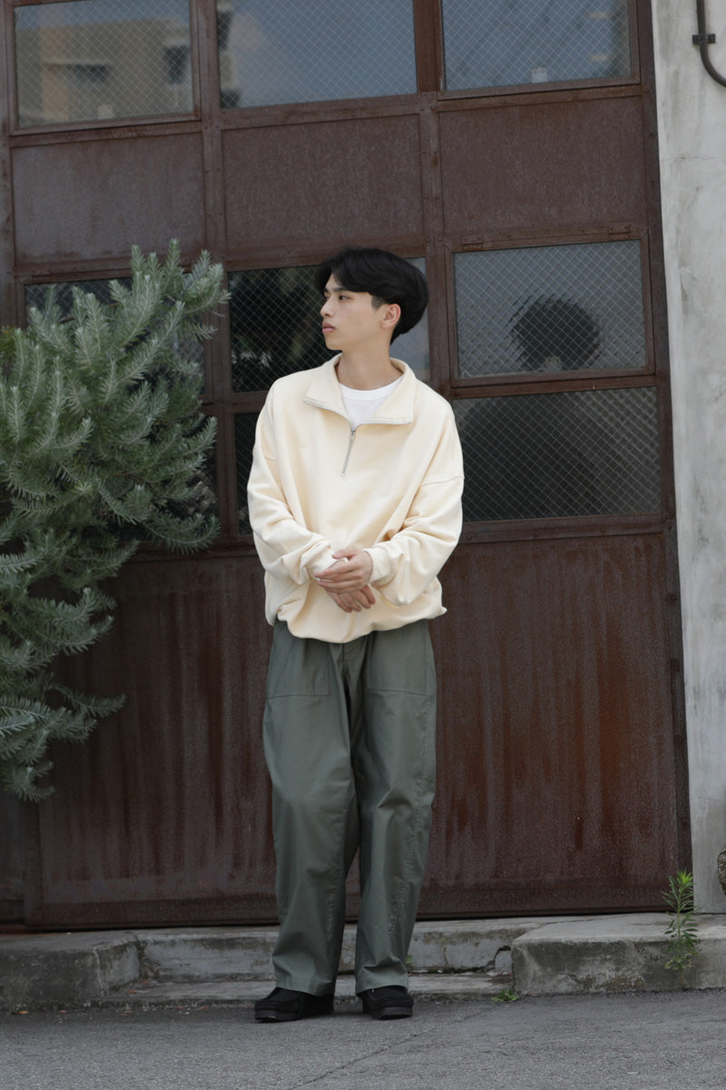 HALF ZIP SWEAT