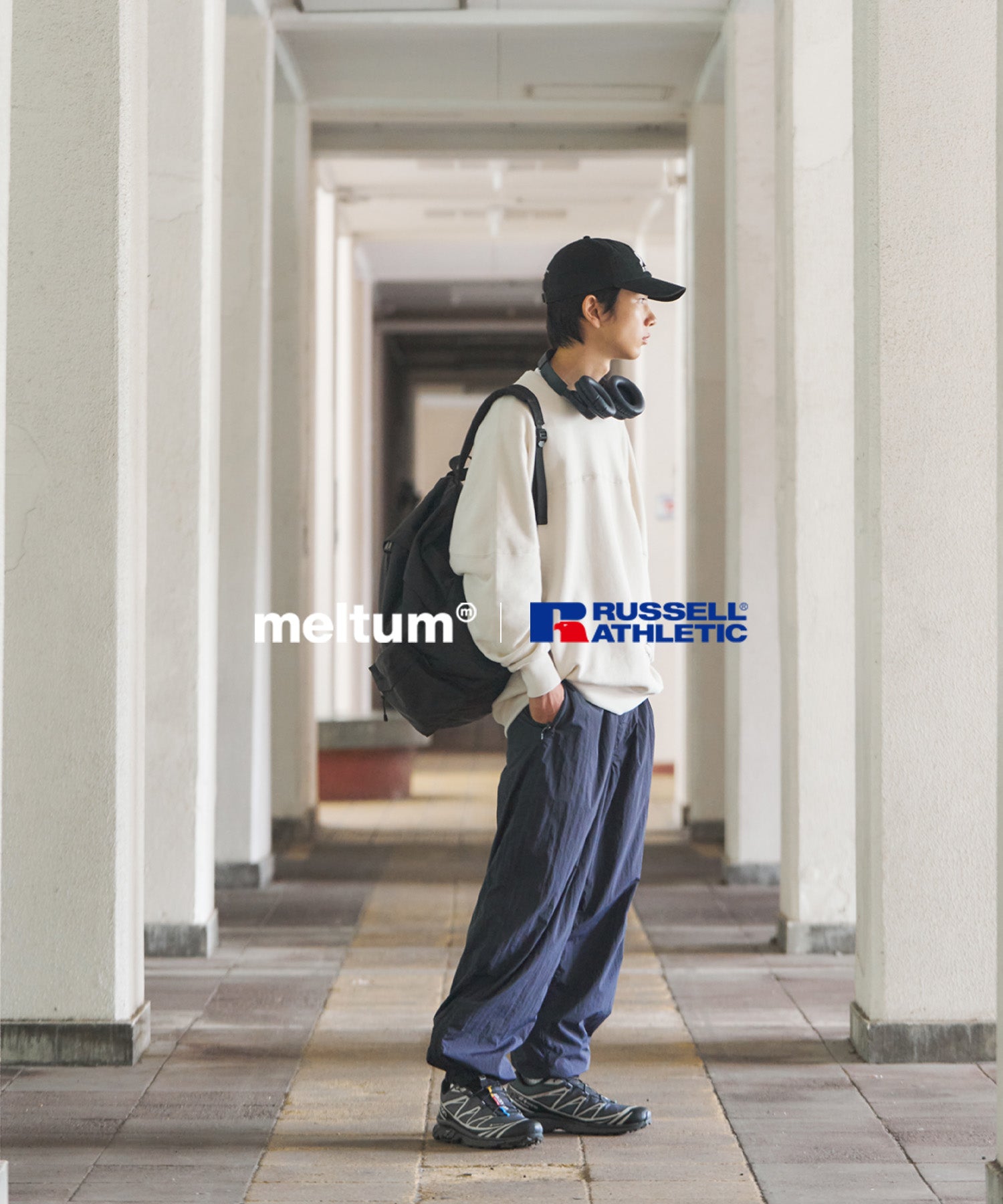 meltum × RUSSELL ATHLETIC . CAP SHOULDER SWEATSHIRT