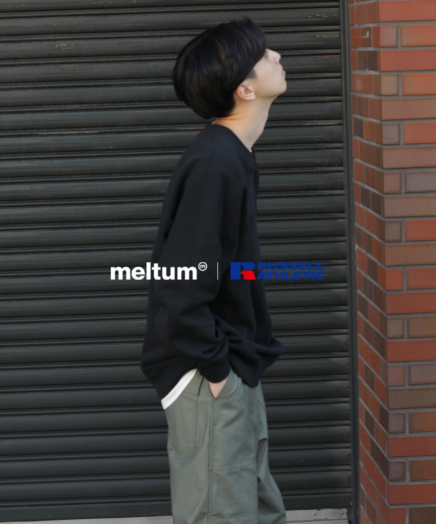 meltum × RUSSELL ATHLETIC . CAP SHOULDER SWEATSHIRT
