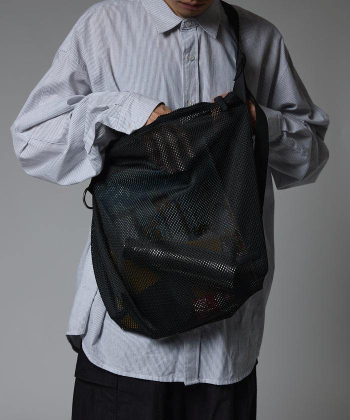 MESH SHOULDER BAG