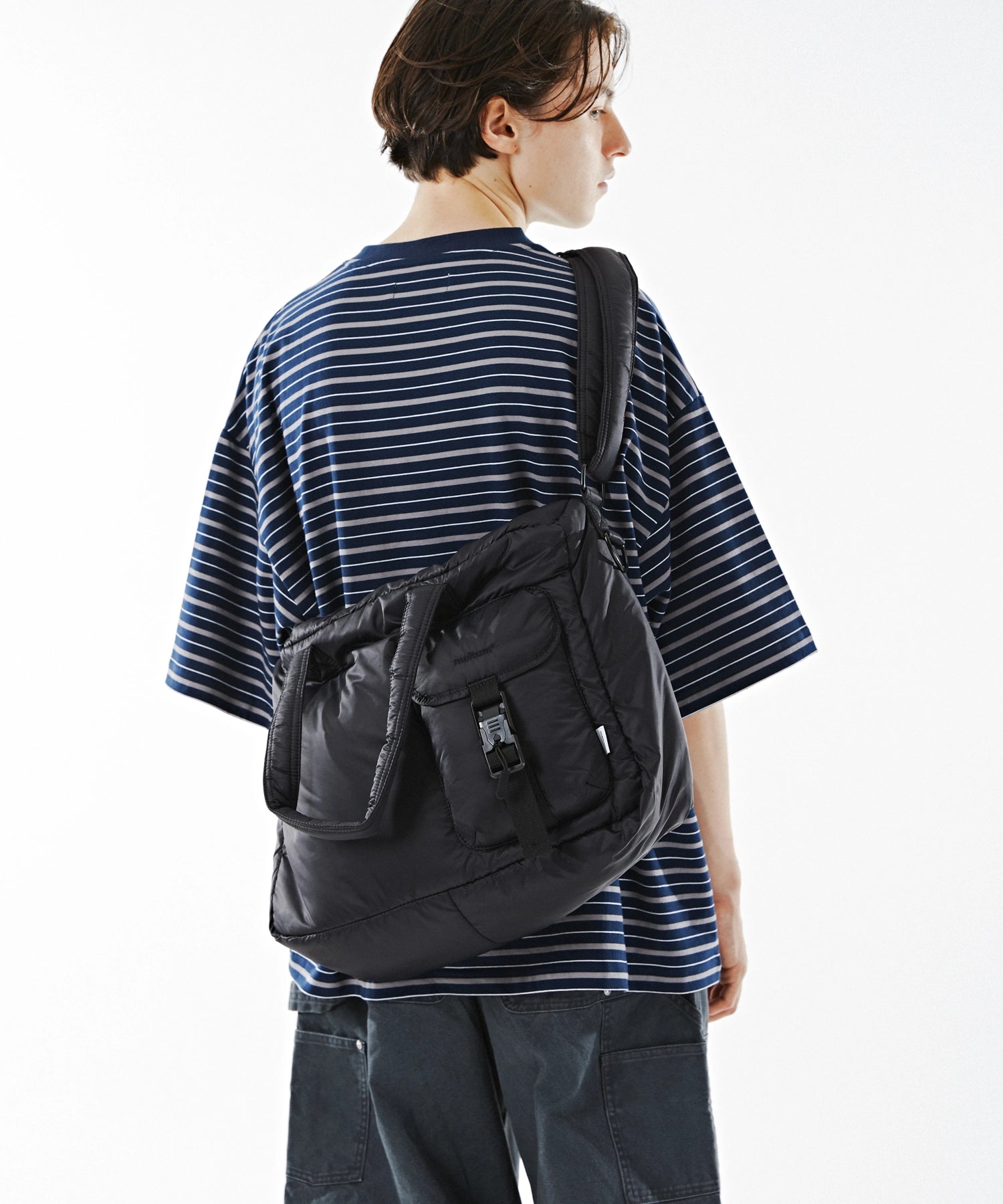 PADDING SHOULDER BAG