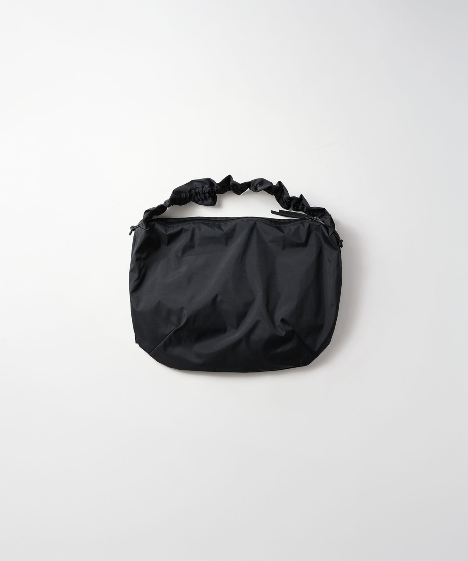 GATHER MESSENGER BAG