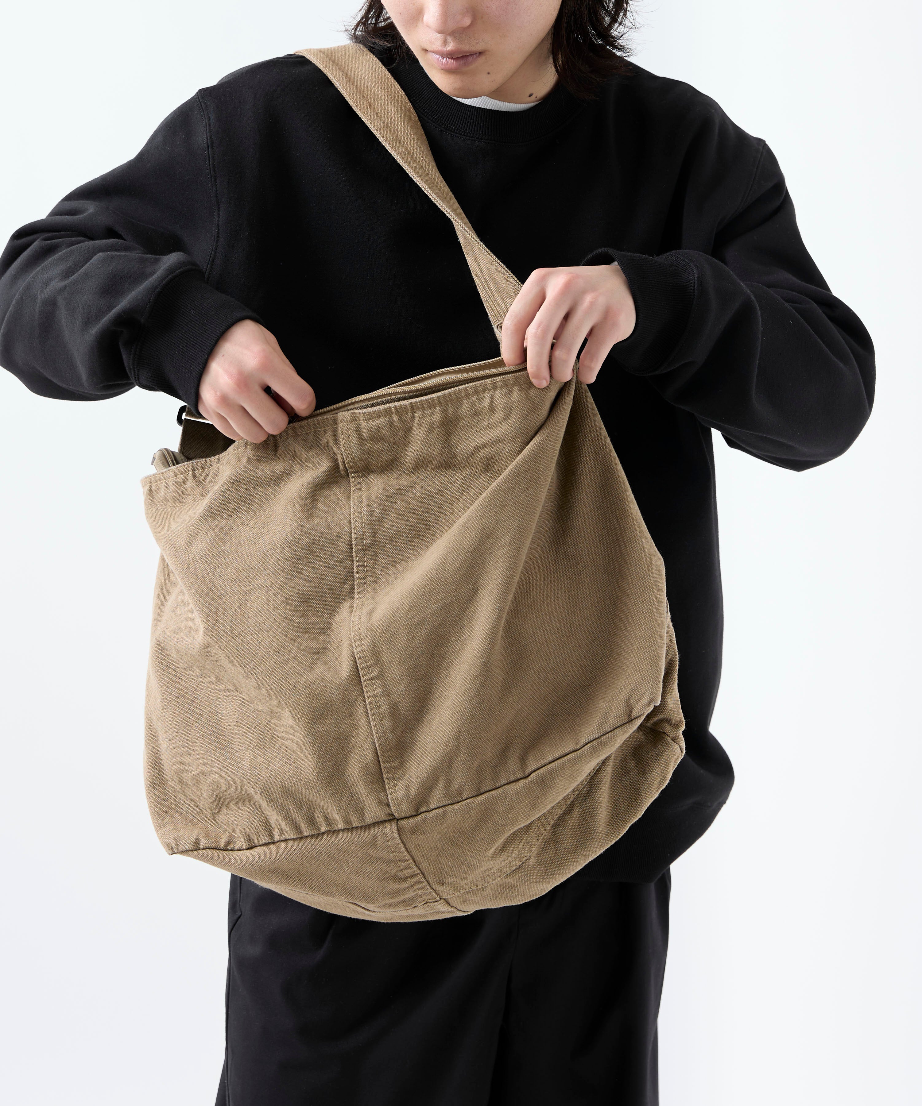 canvas messenger bag