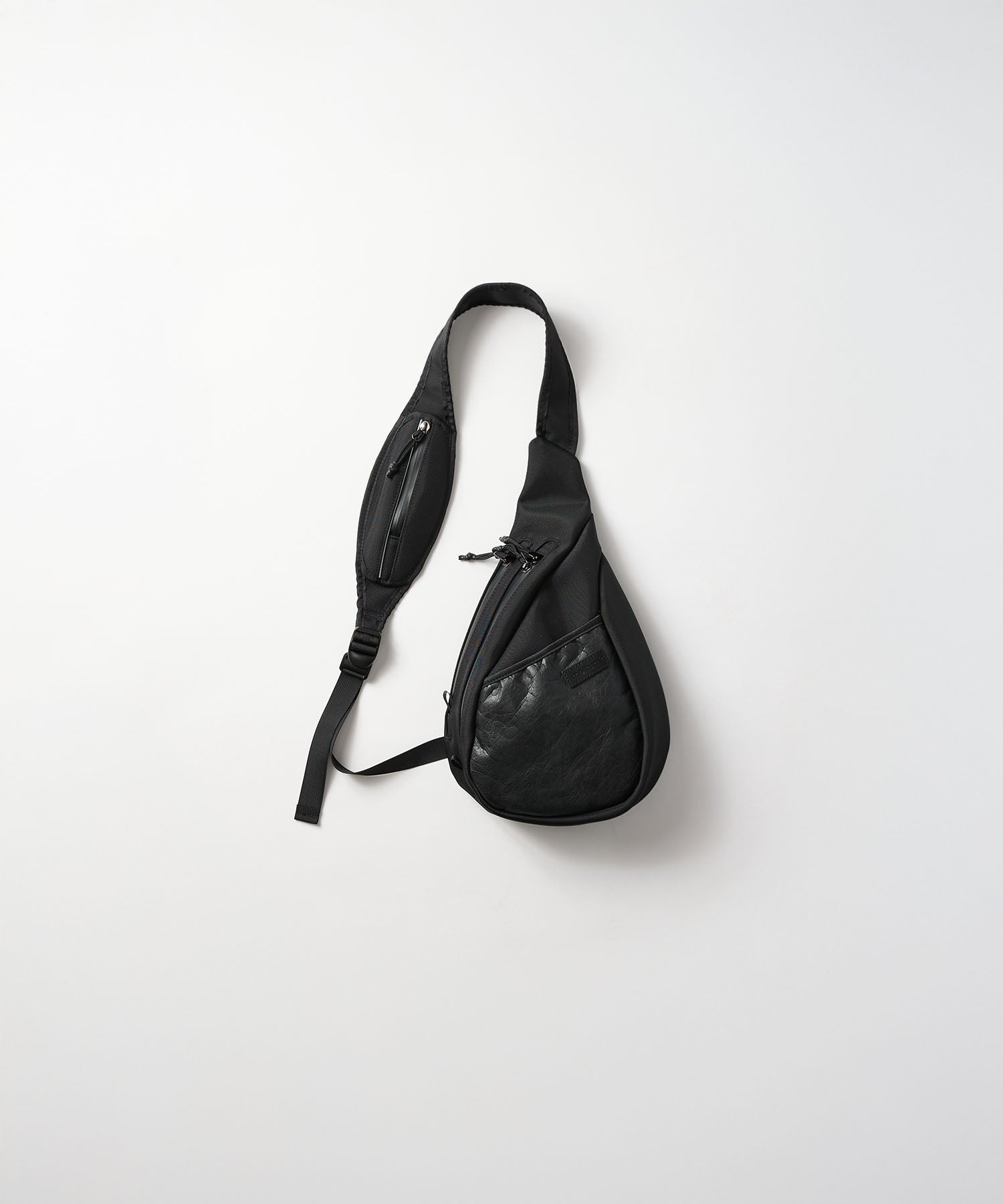 【2026.2.18 WED 18:00~ INSTOCK】Tyvek®︎ ONESHOULDER BAG