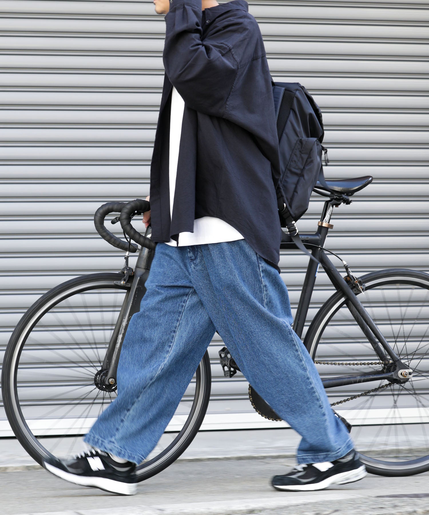 2TUCK TAPERED DENIM