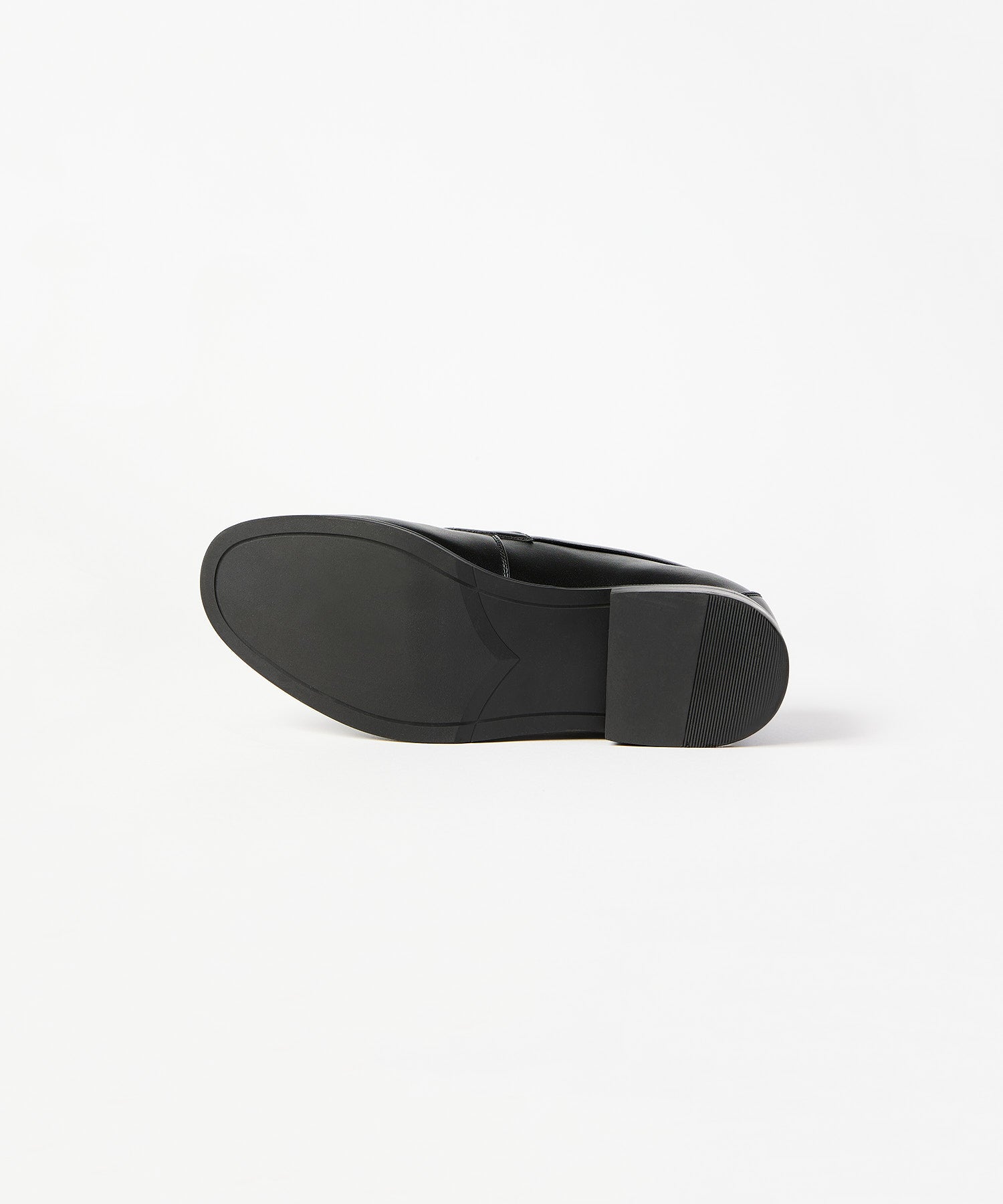 BASIC LOAFERS