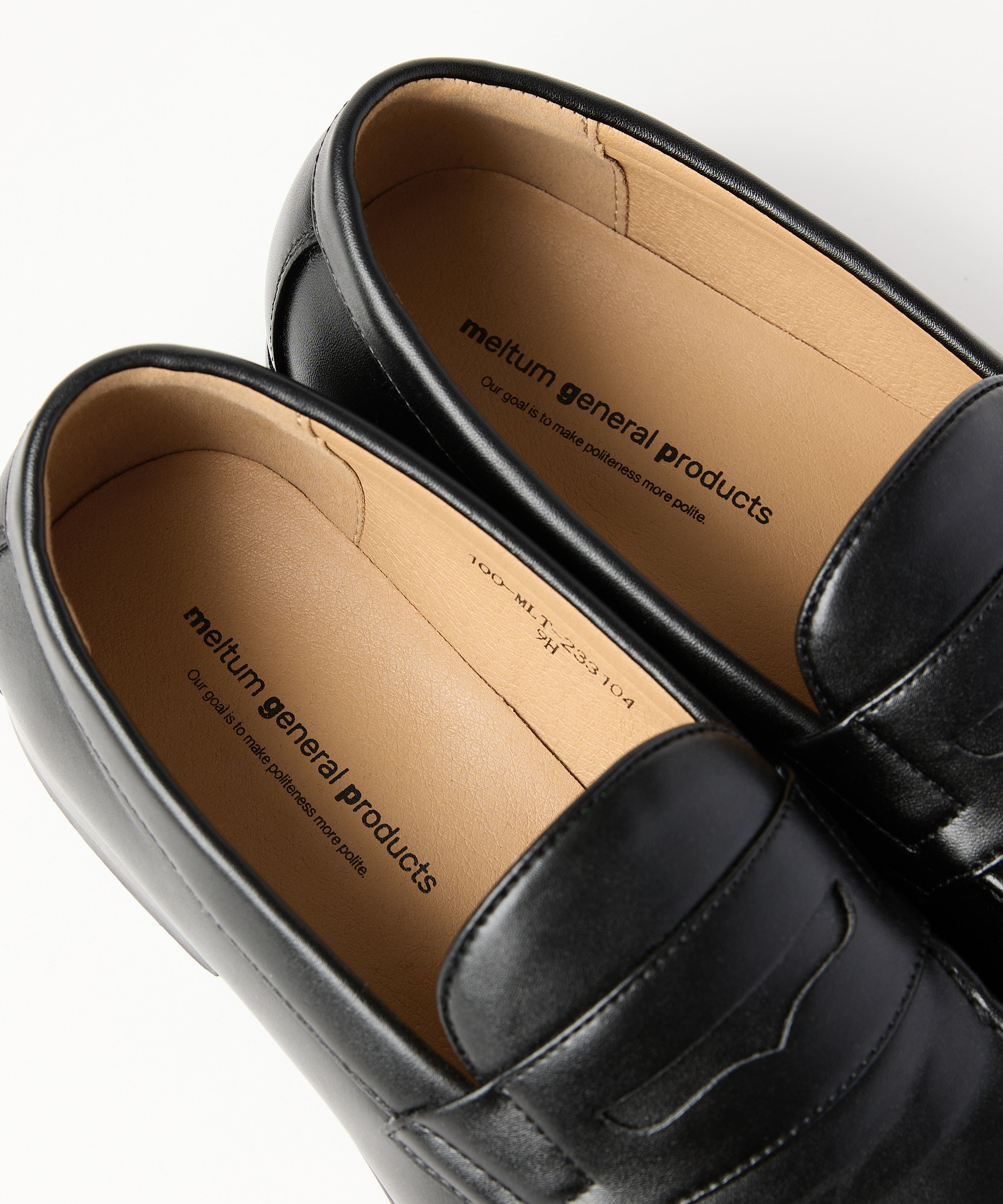 BASIC LOAFERS