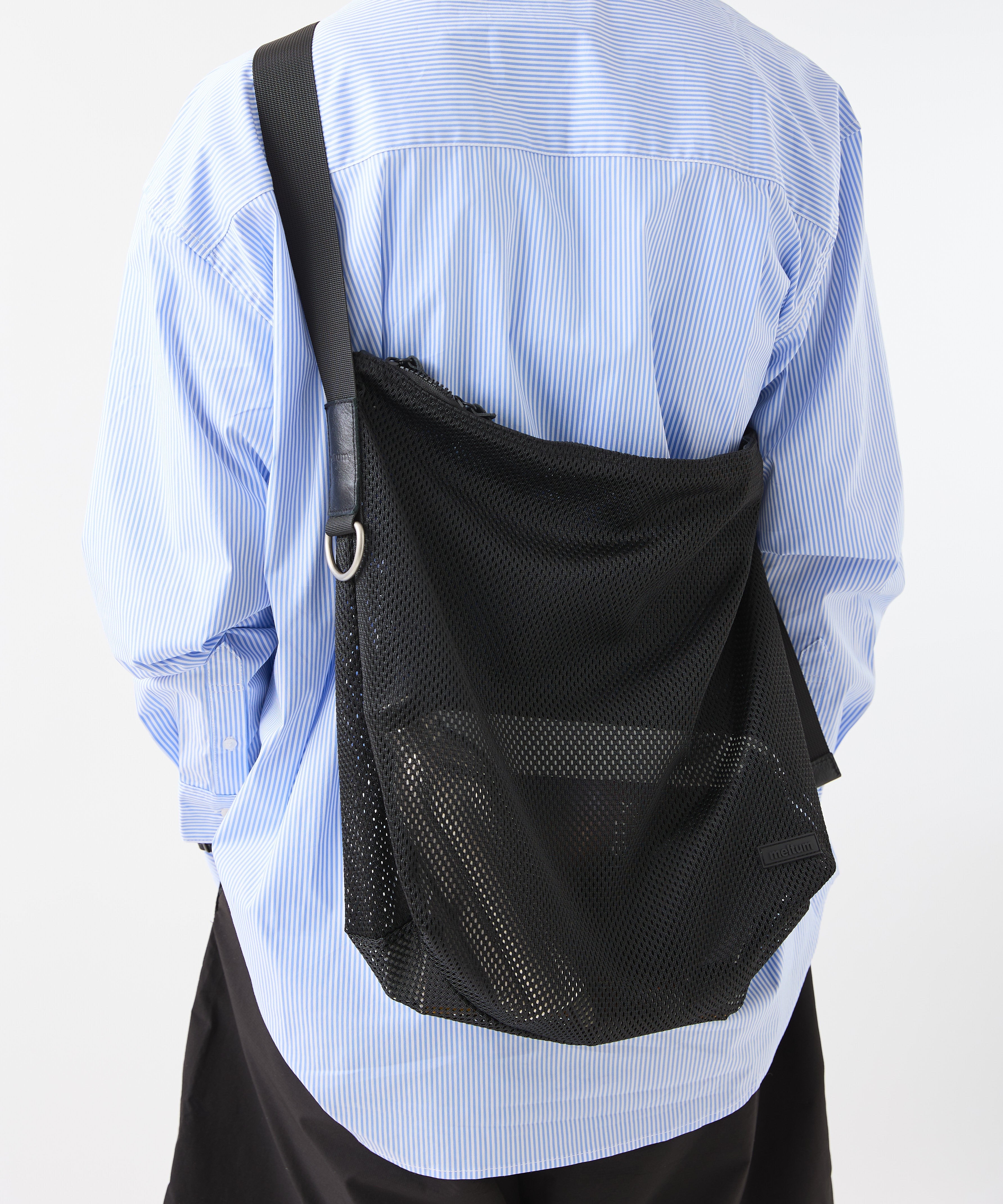 MESH SHOULDER BAG