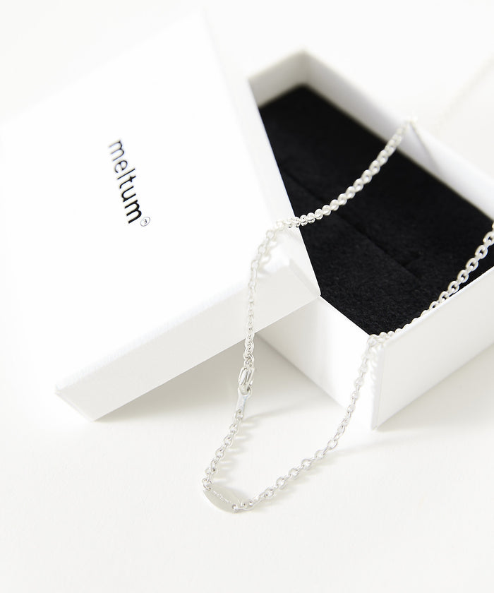 CHAIN NECKLACE