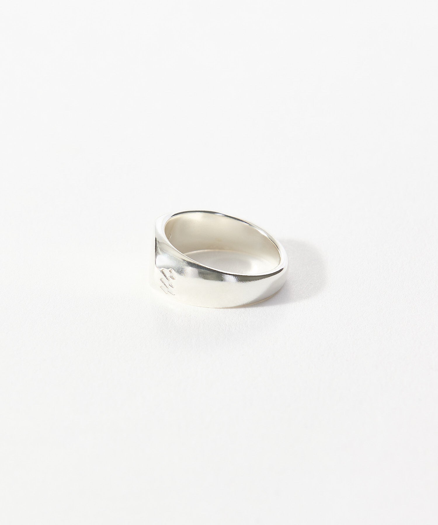 【2025.6.6 FRI 18:00~ INSTOCK】SATIN SMALL SIGNET RING