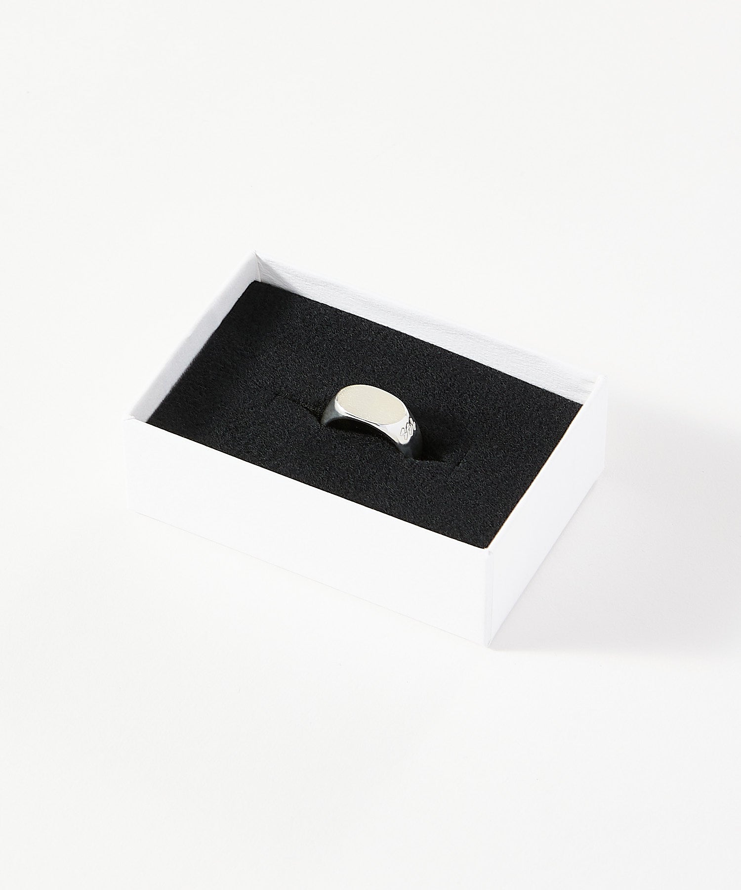 【2025.6.6 FRI 18:00~ INSTOCK】SATIN SMALL SIGNET RING