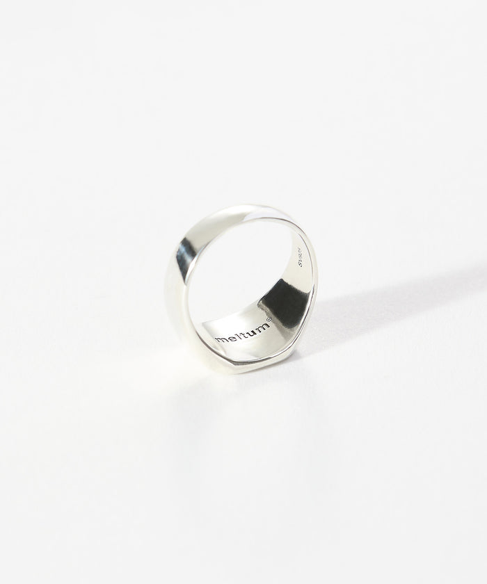 SIGNET RING