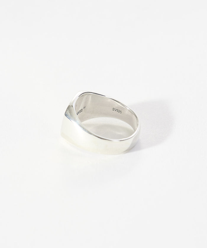 SIGNET RING