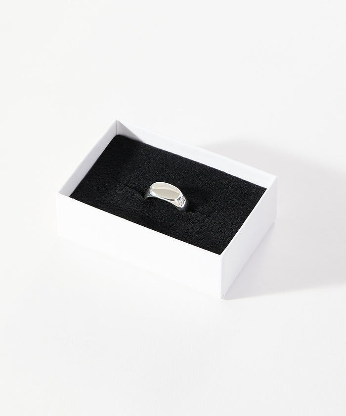 SMALL SIGNET RING
