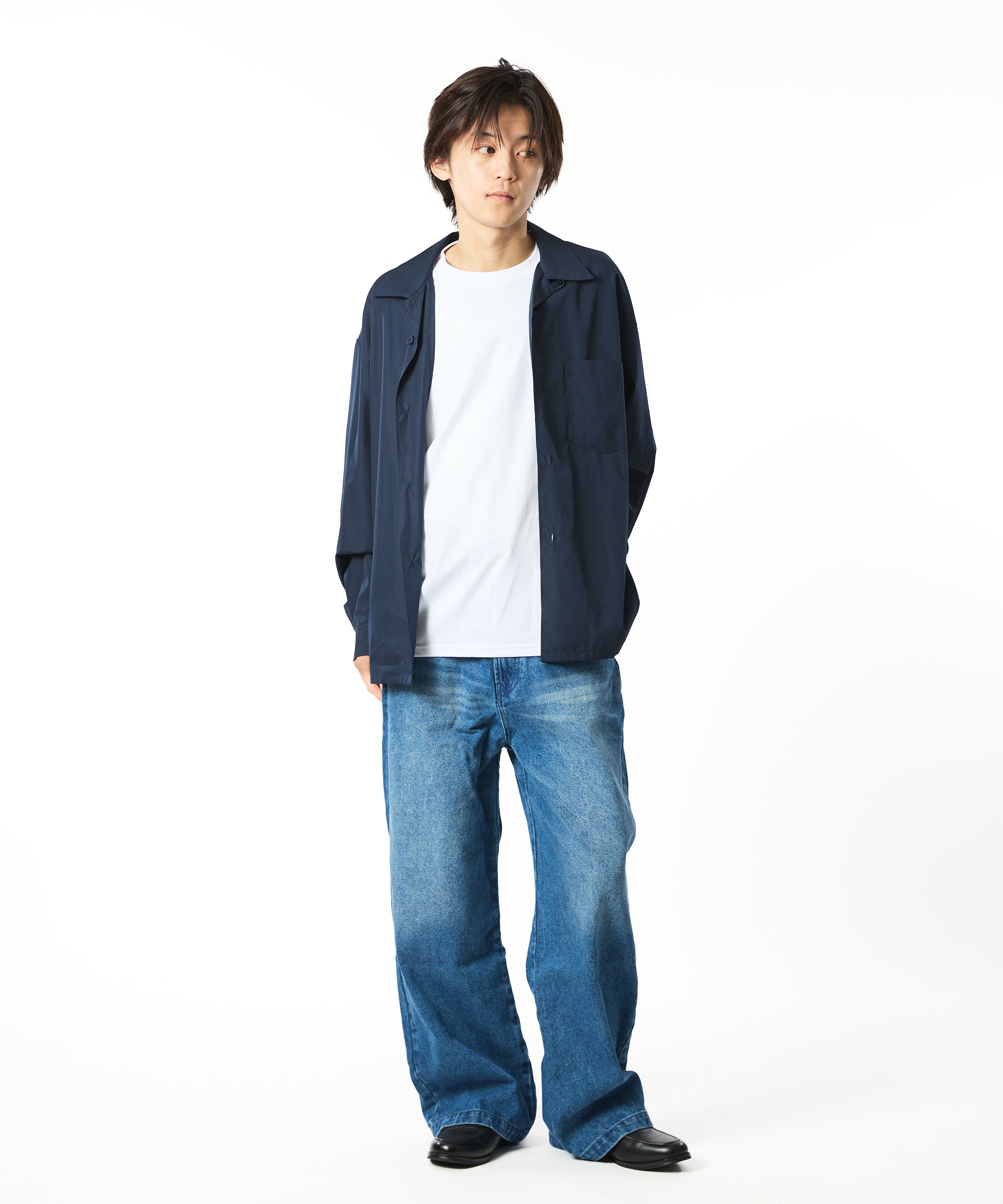 LOOSE FIT DENIM