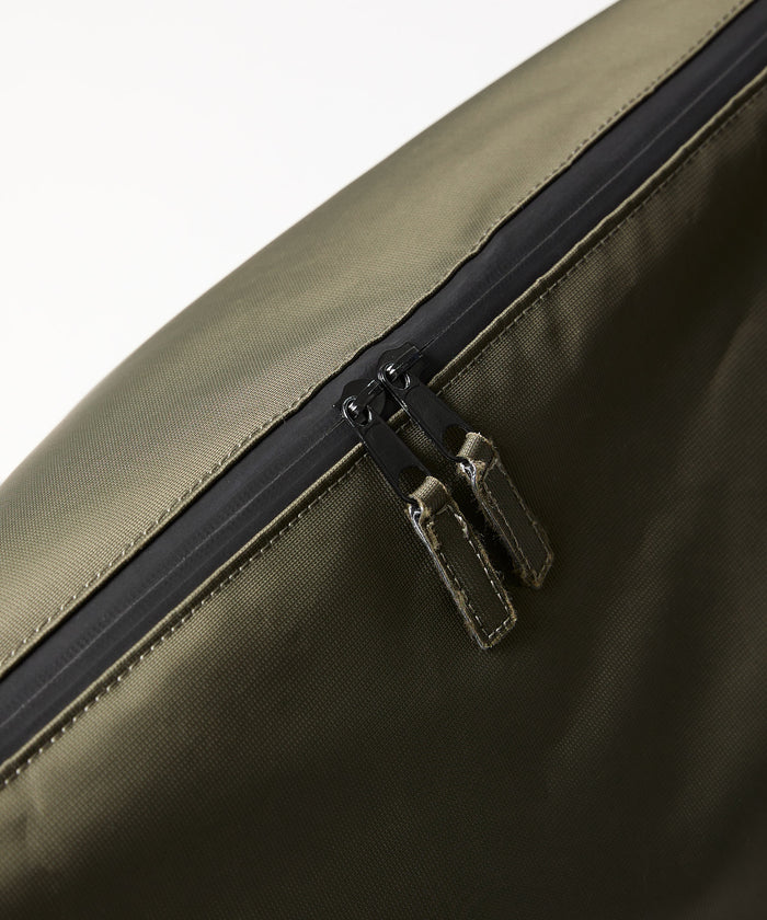 NYLON MESSENGER BAG