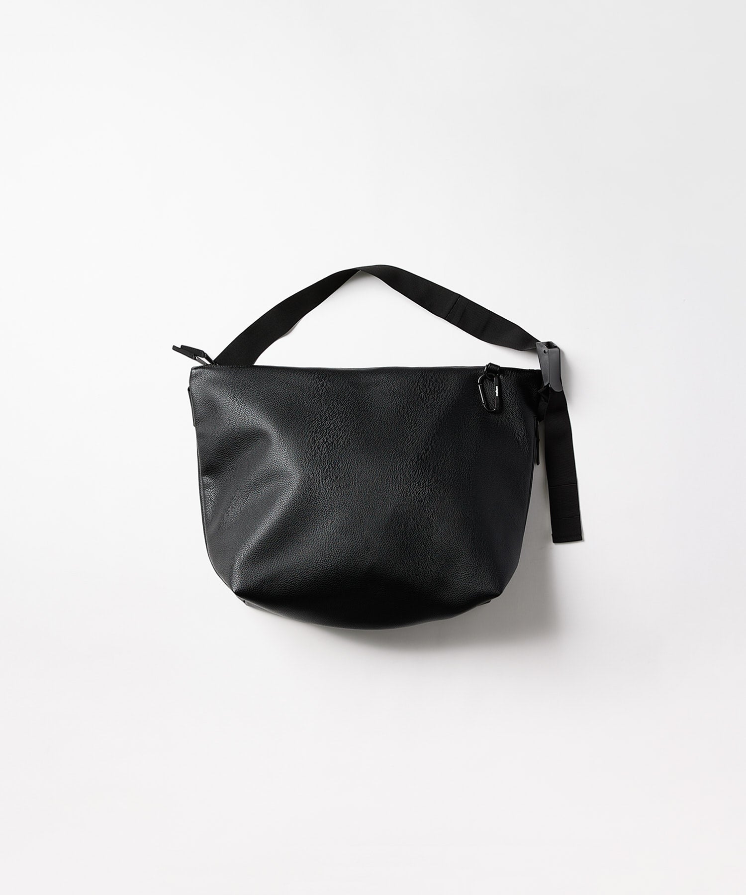 LEATHER MESSENGER BAG