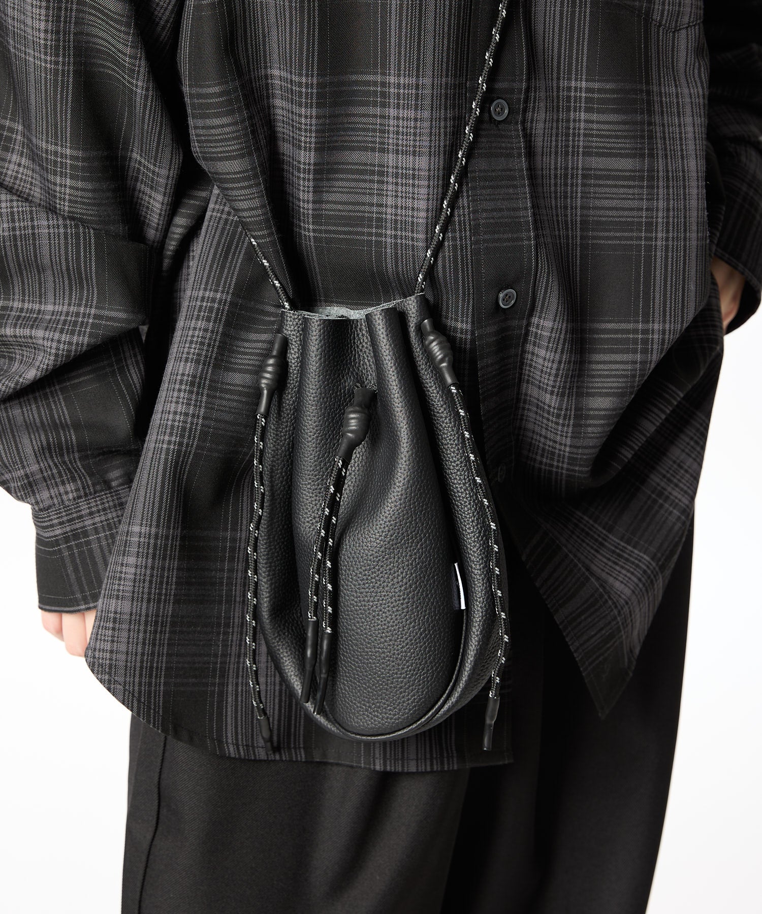 【2025.9.12 FRI 18:00~ IN STOCK】LEATHER DRAWSTRING BAG