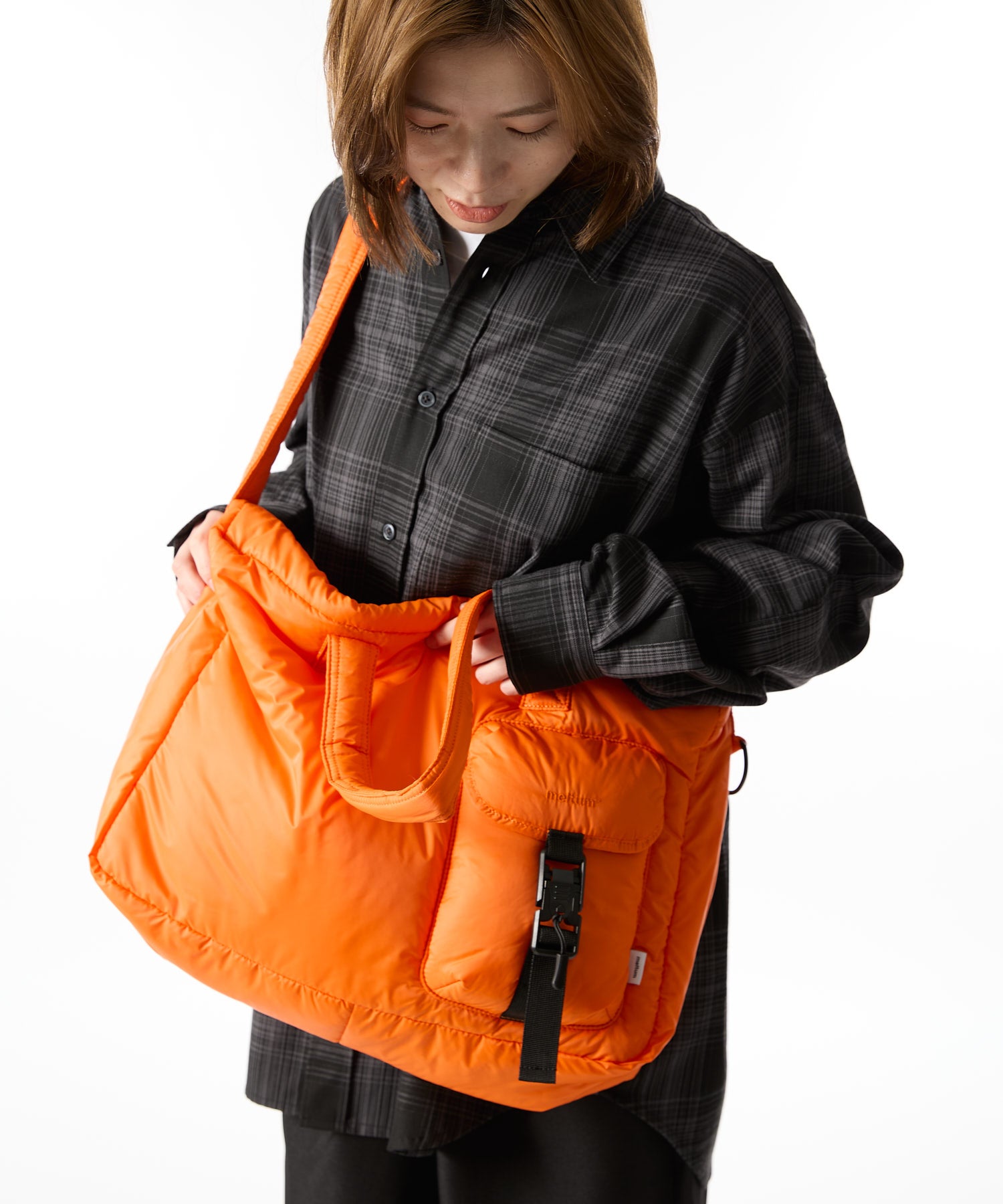 PADDING SHOULDER BAG