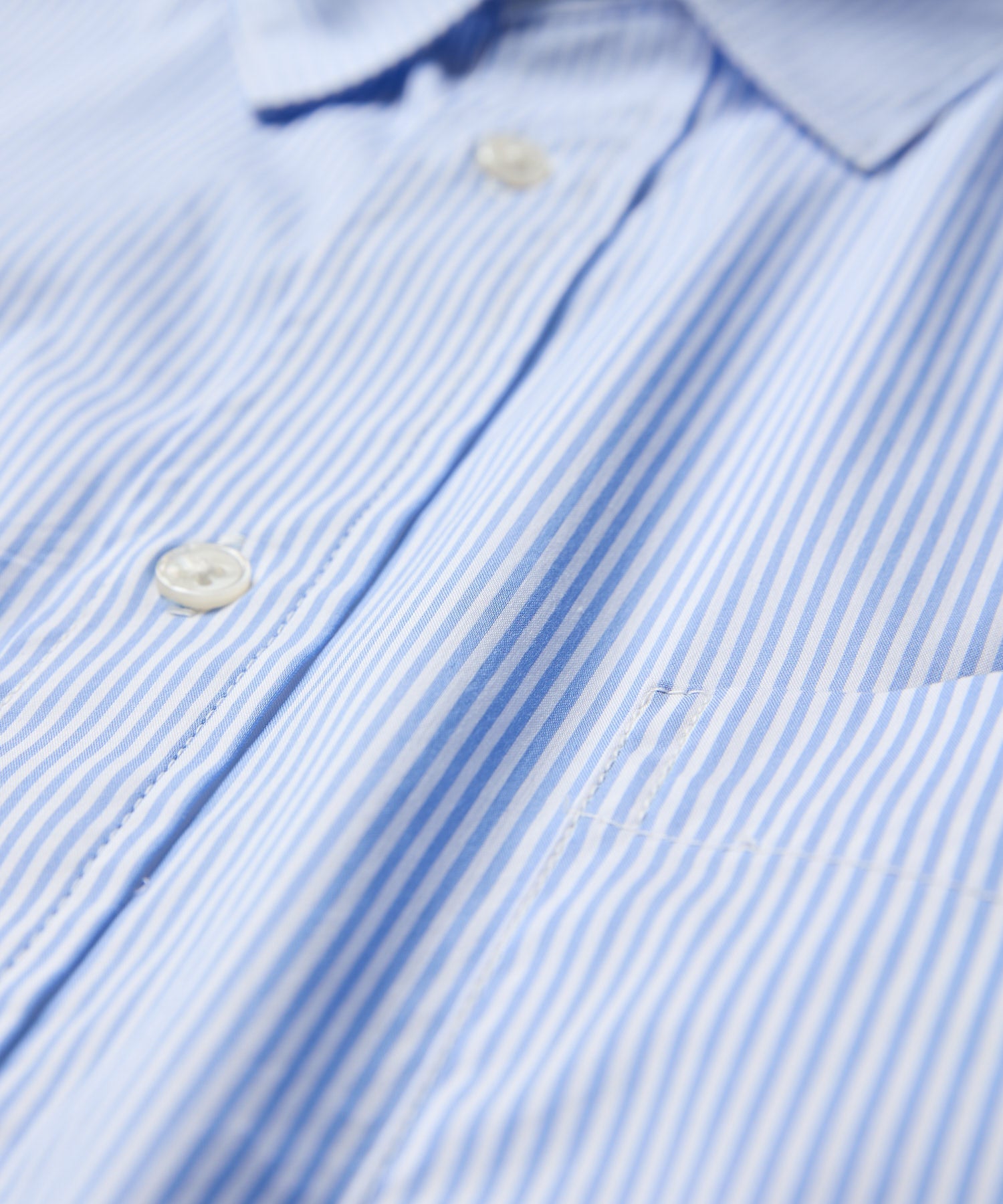 宽松条纹长袖衬衫