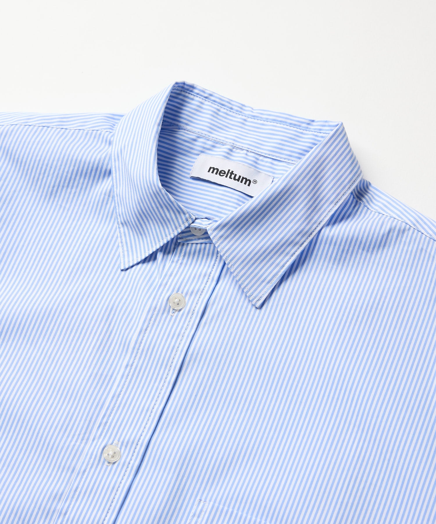 宽松条纹长袖衬衫