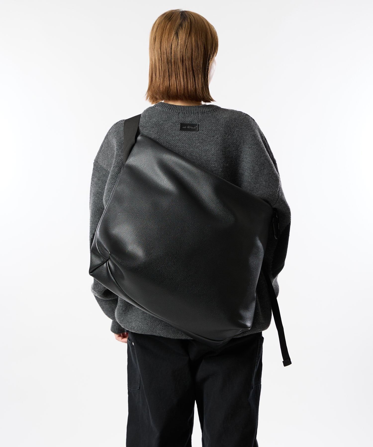 LEATHER MESSENGER BAG