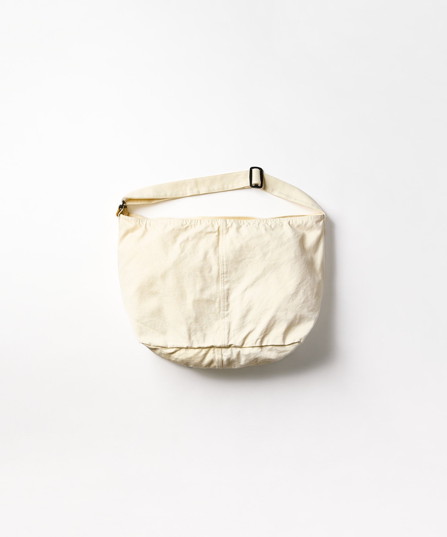 CANVAS MESSENGER BAG
