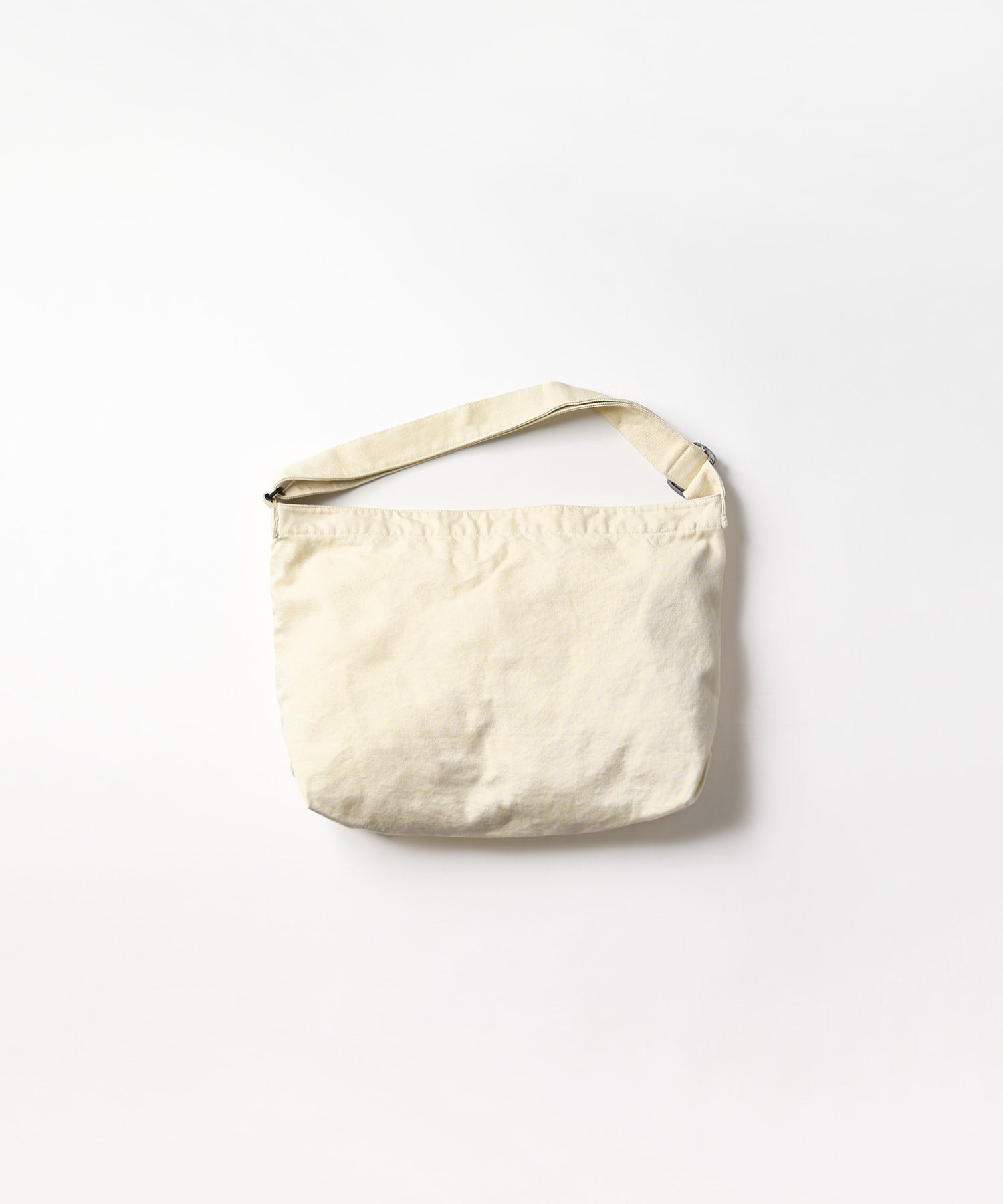 canvas shoulder bag