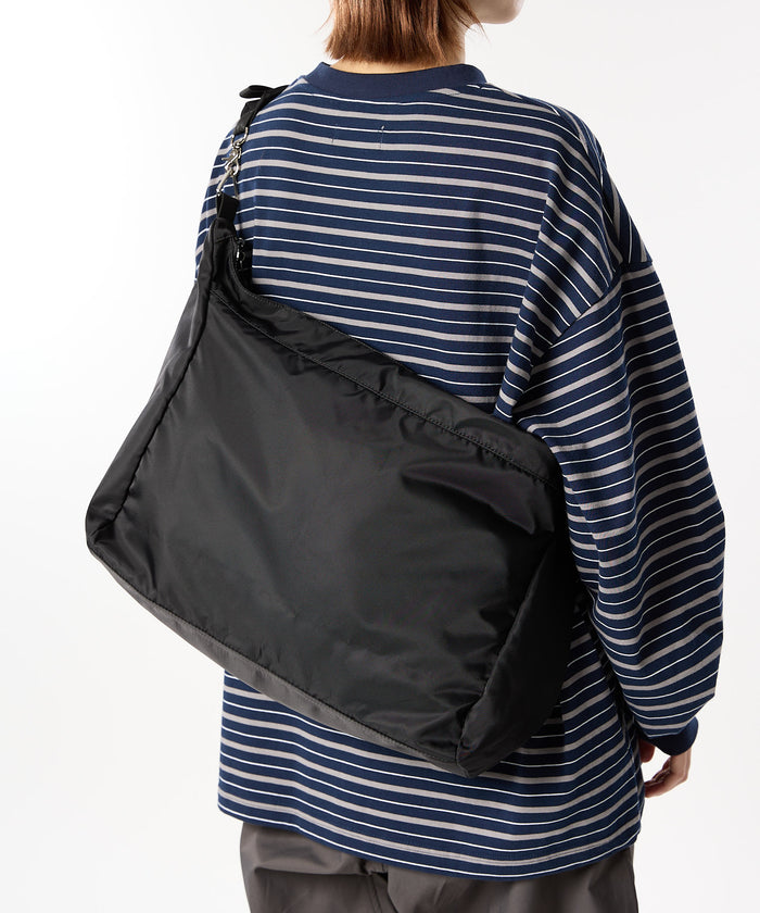 POUCH SHOULDER BAG