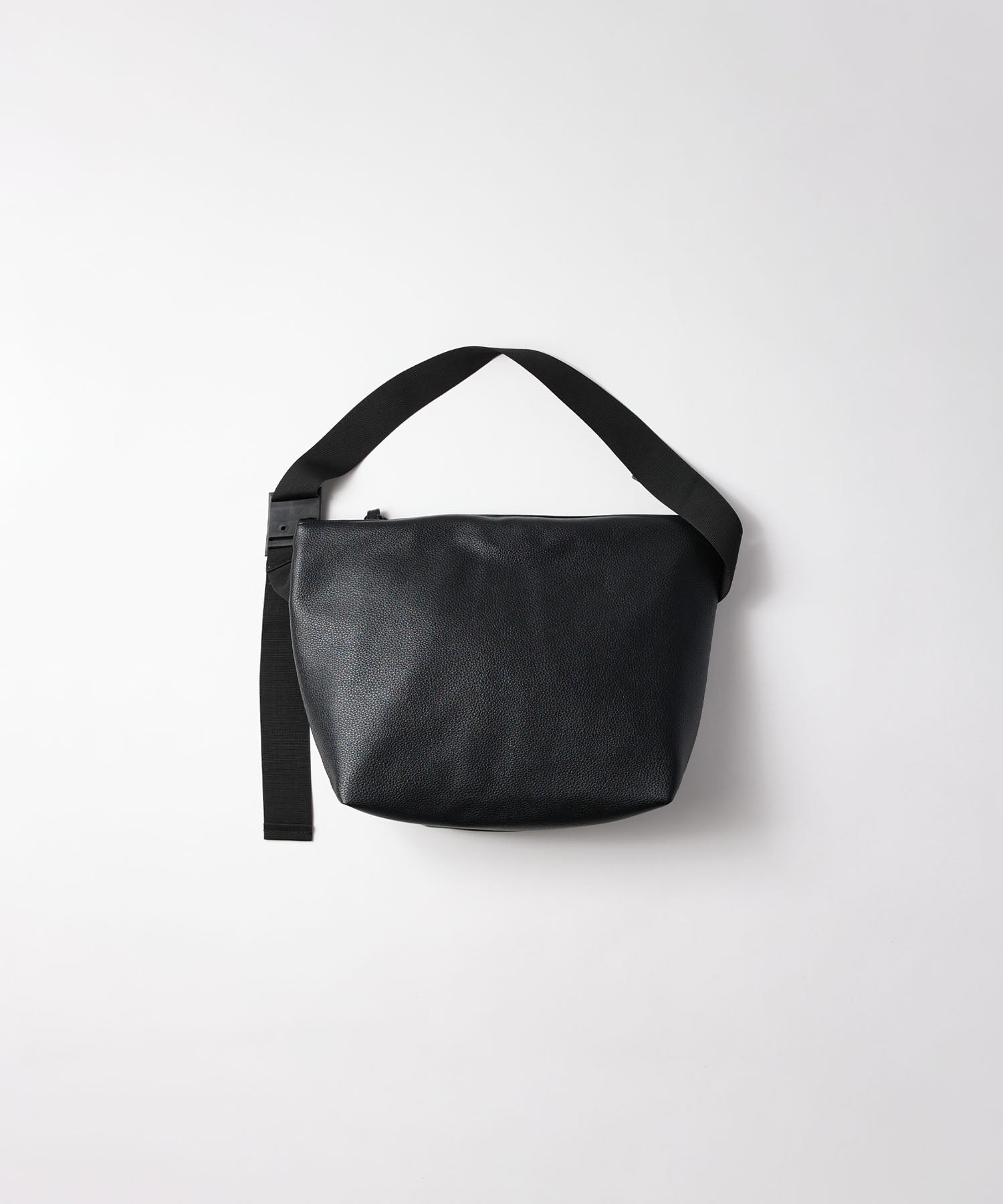 LEATHER MESSENGER BAG(M)