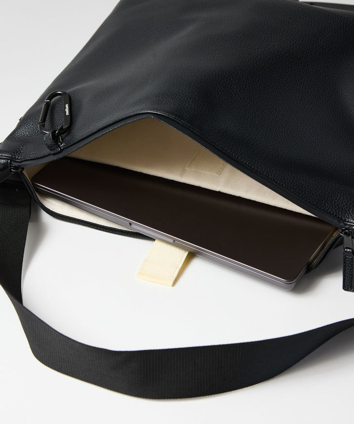 LEATHER MESSENGER BAG(M)