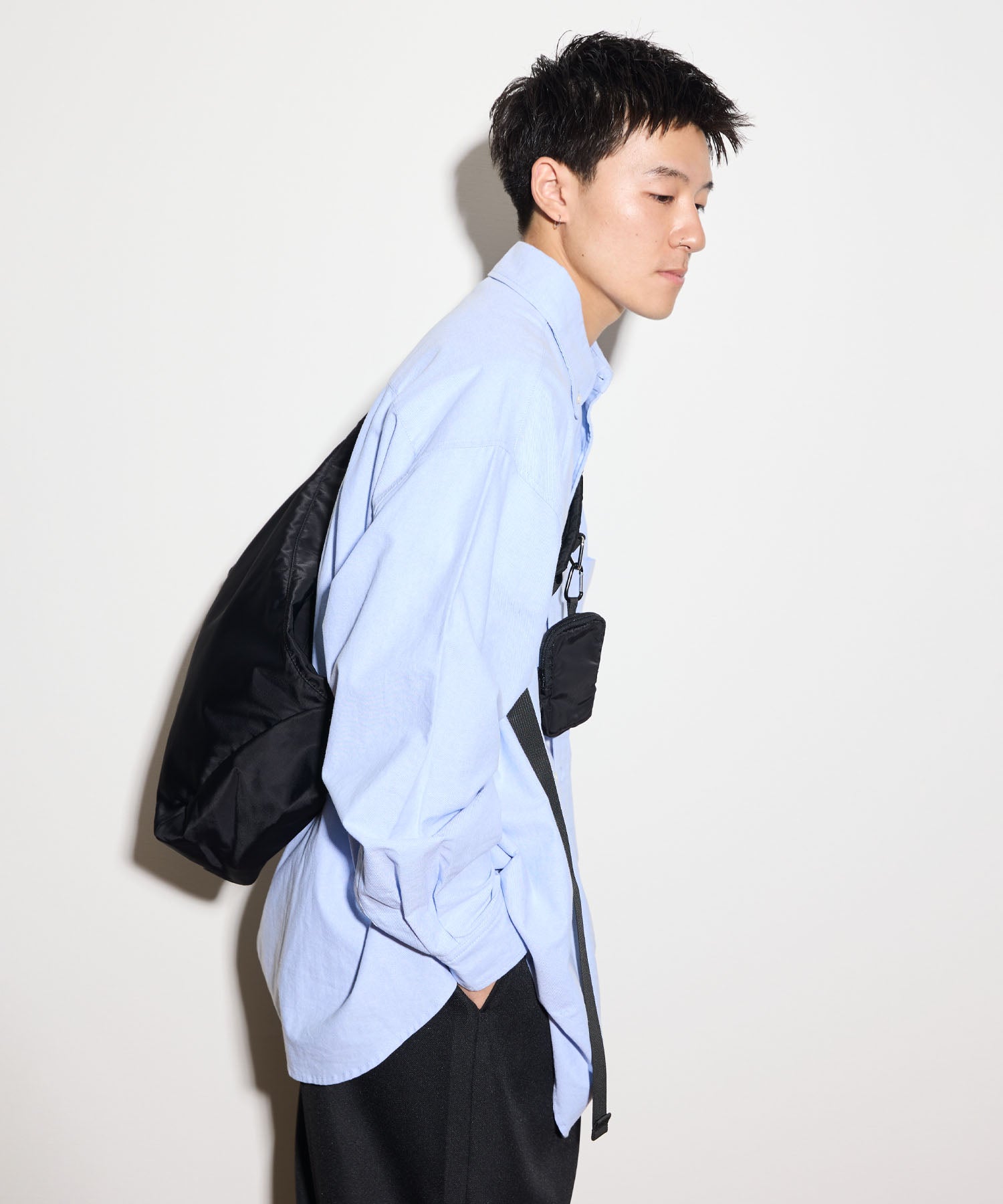 POUCH SHOULDER BAG