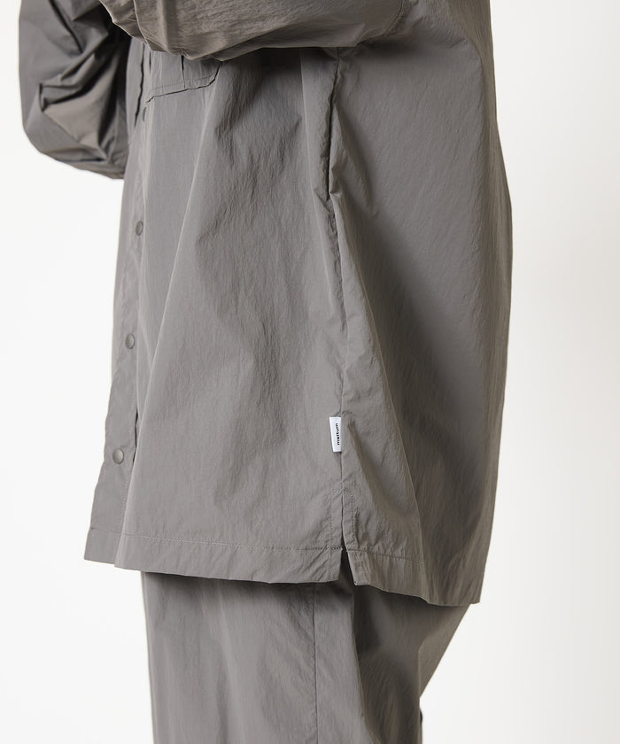 DETACHABLE TECH SHIRT