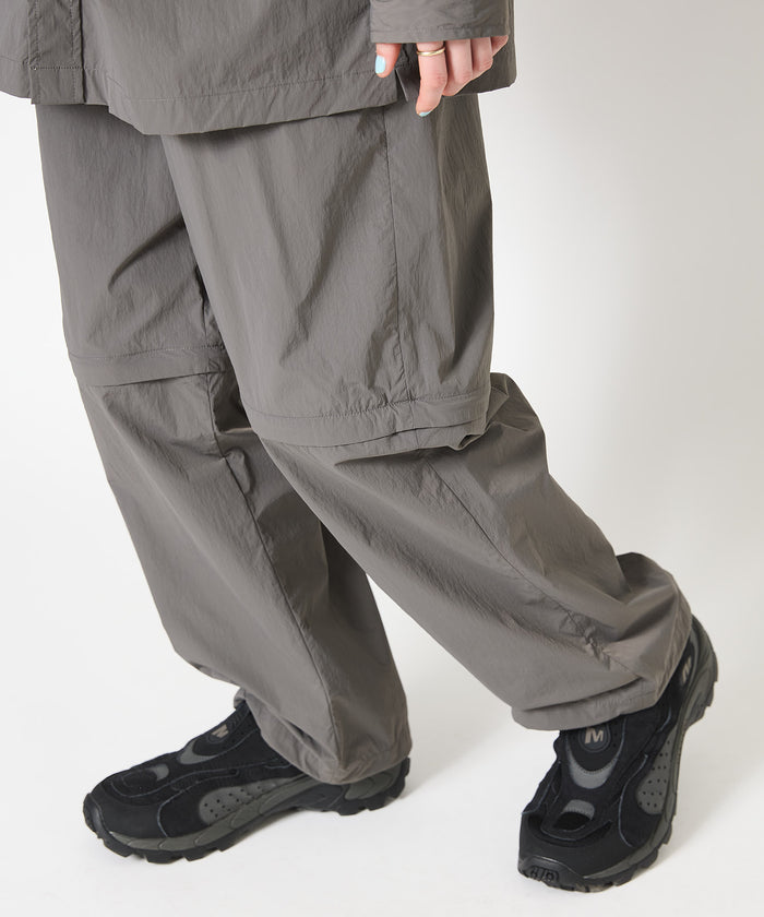 DETACHABLE TECH PANTS