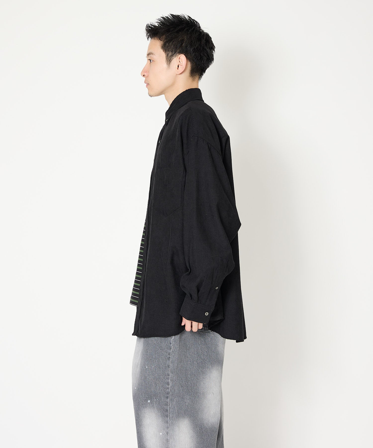 大廓形灯芯绒衬衫