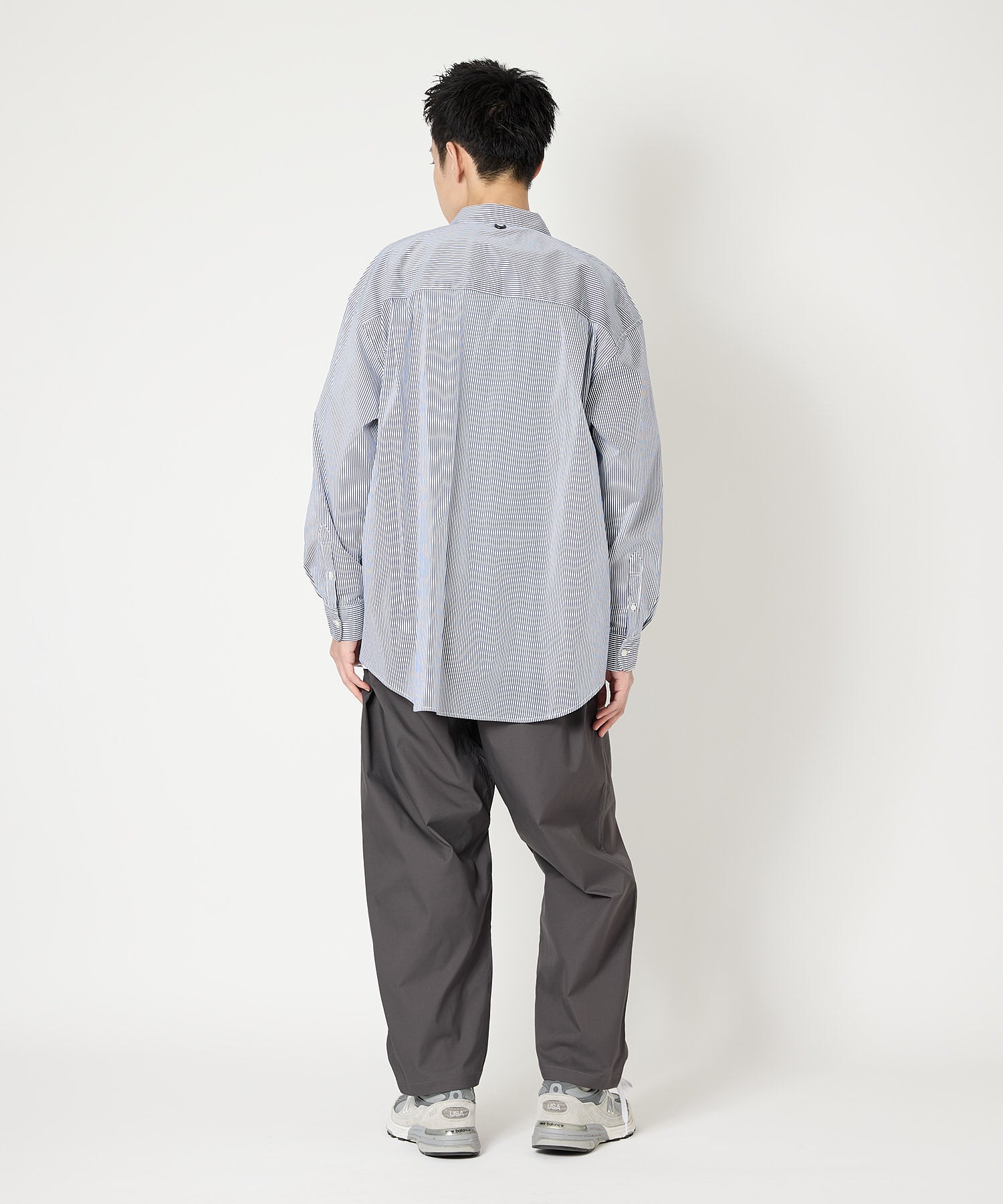 宽松条纹长袖衬衫