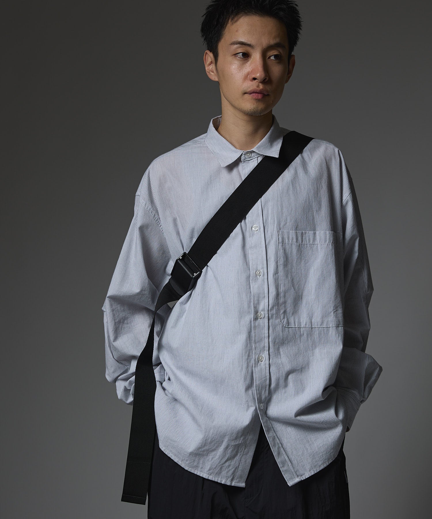條紋科技長袖襯衫