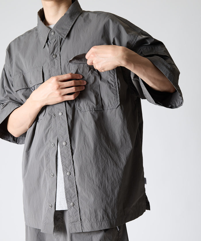 DETACHABLE TECH SHIRT