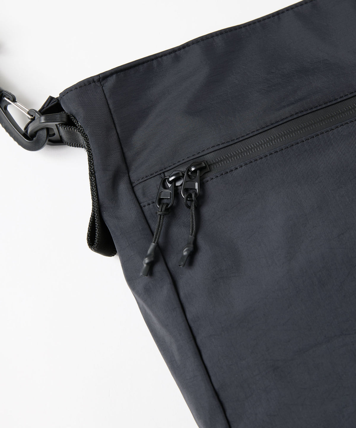 POSTMAN TECH SHOULDER
