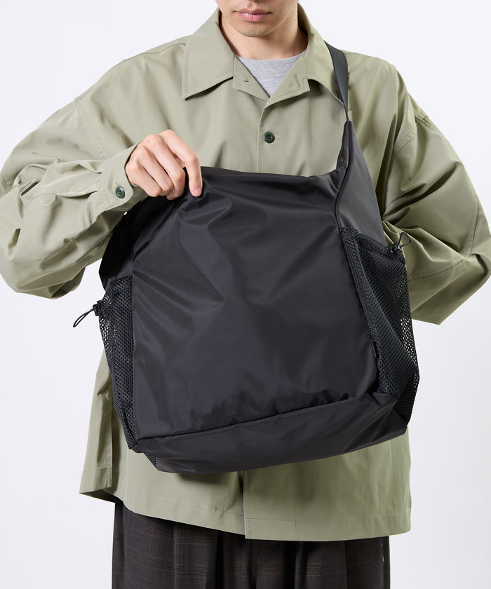 DAILY NYLON SHOULDER