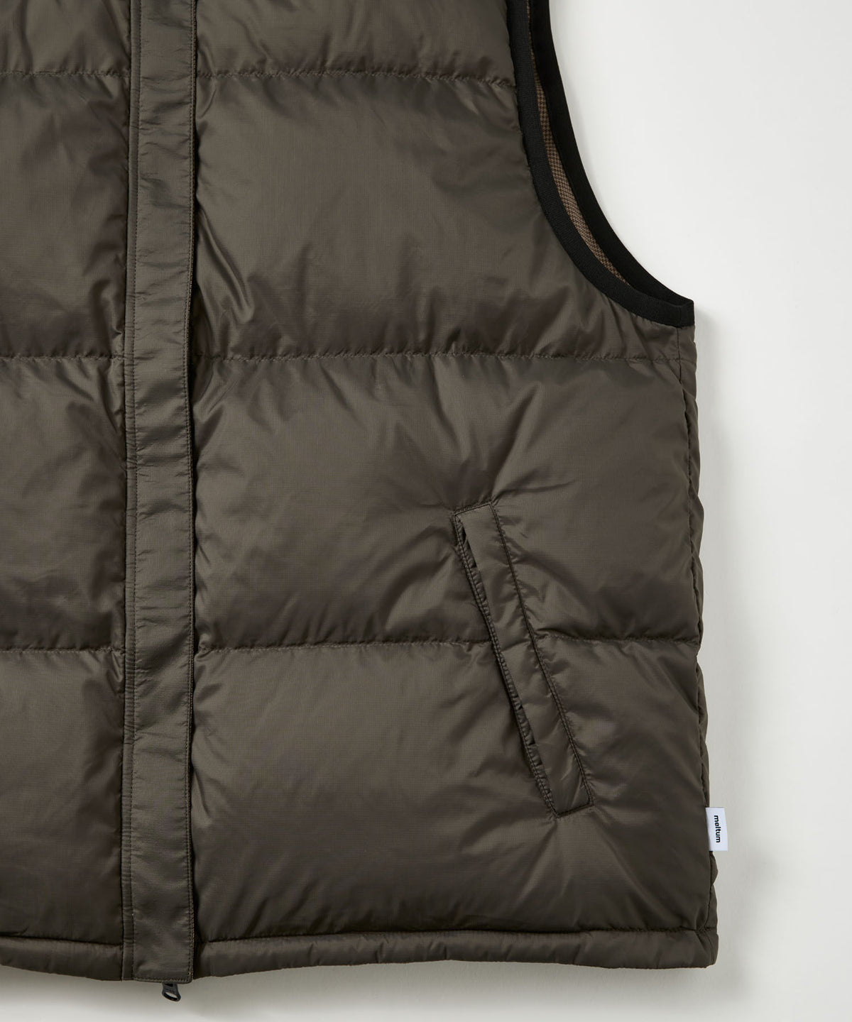 REVERSIBLE PUFFER VEST
