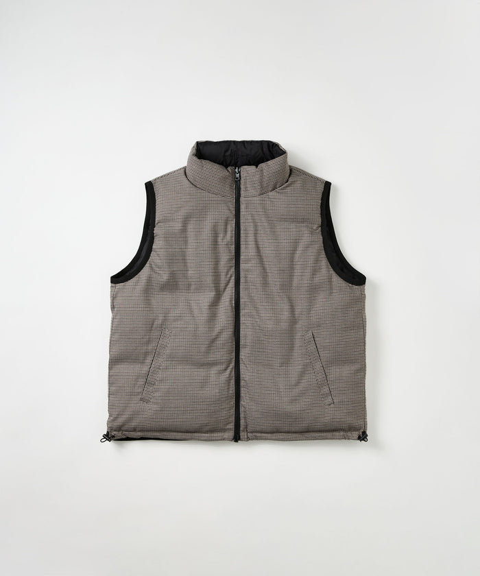 REVERSIBLE PUFFER VEST ブラック 裏 正面