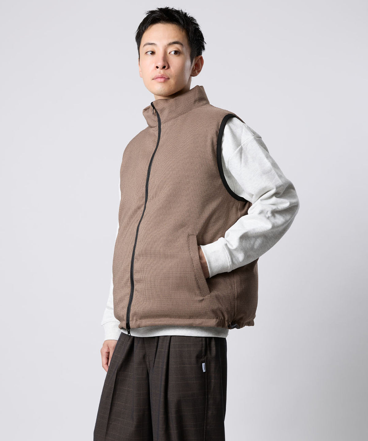 REVERSIBLE PUFFER VEST