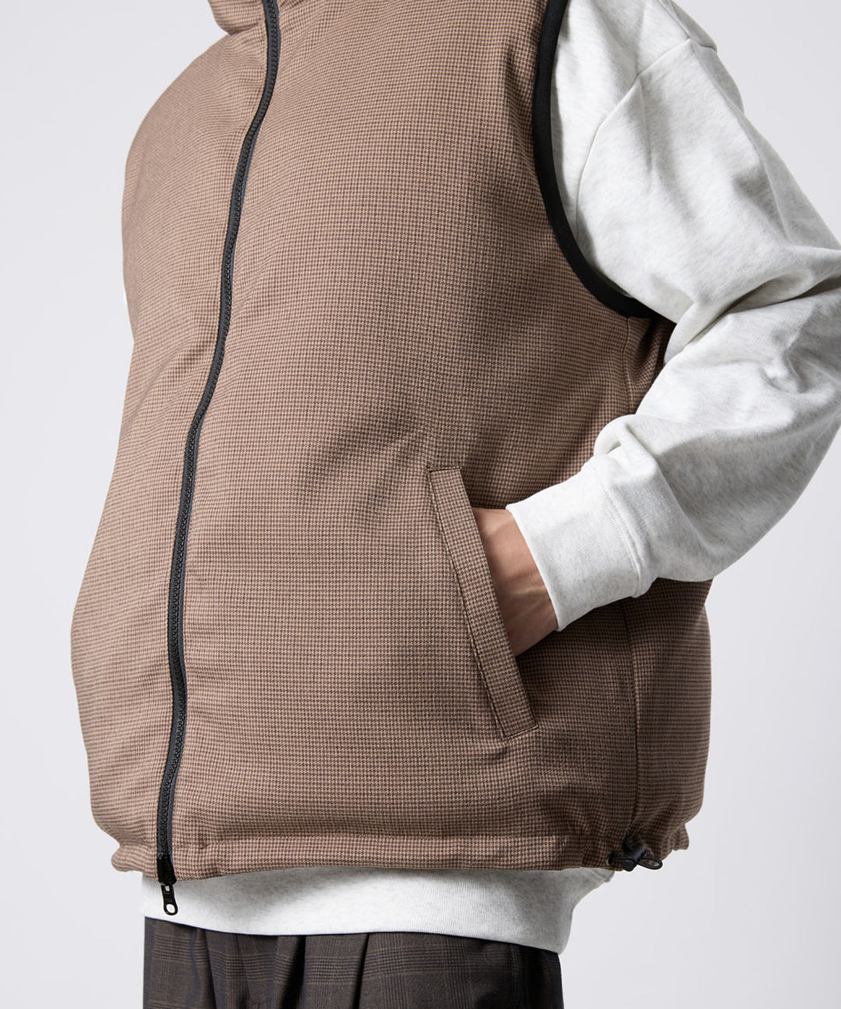 REVERSIBLE PUFFER VEST
