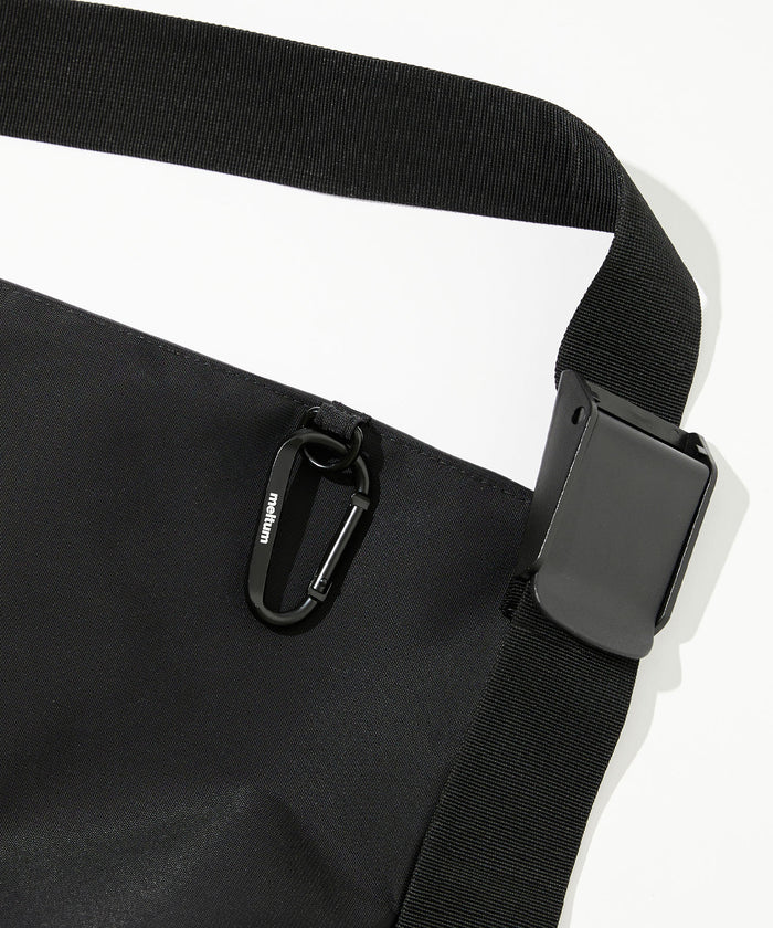 NYLON MESSENGER BAG