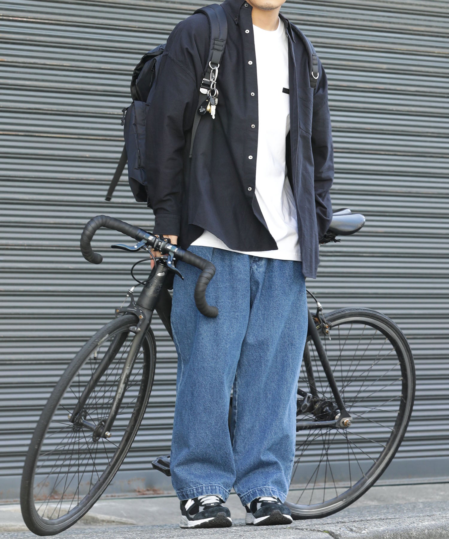 2TUCK TAPERED DENIM
