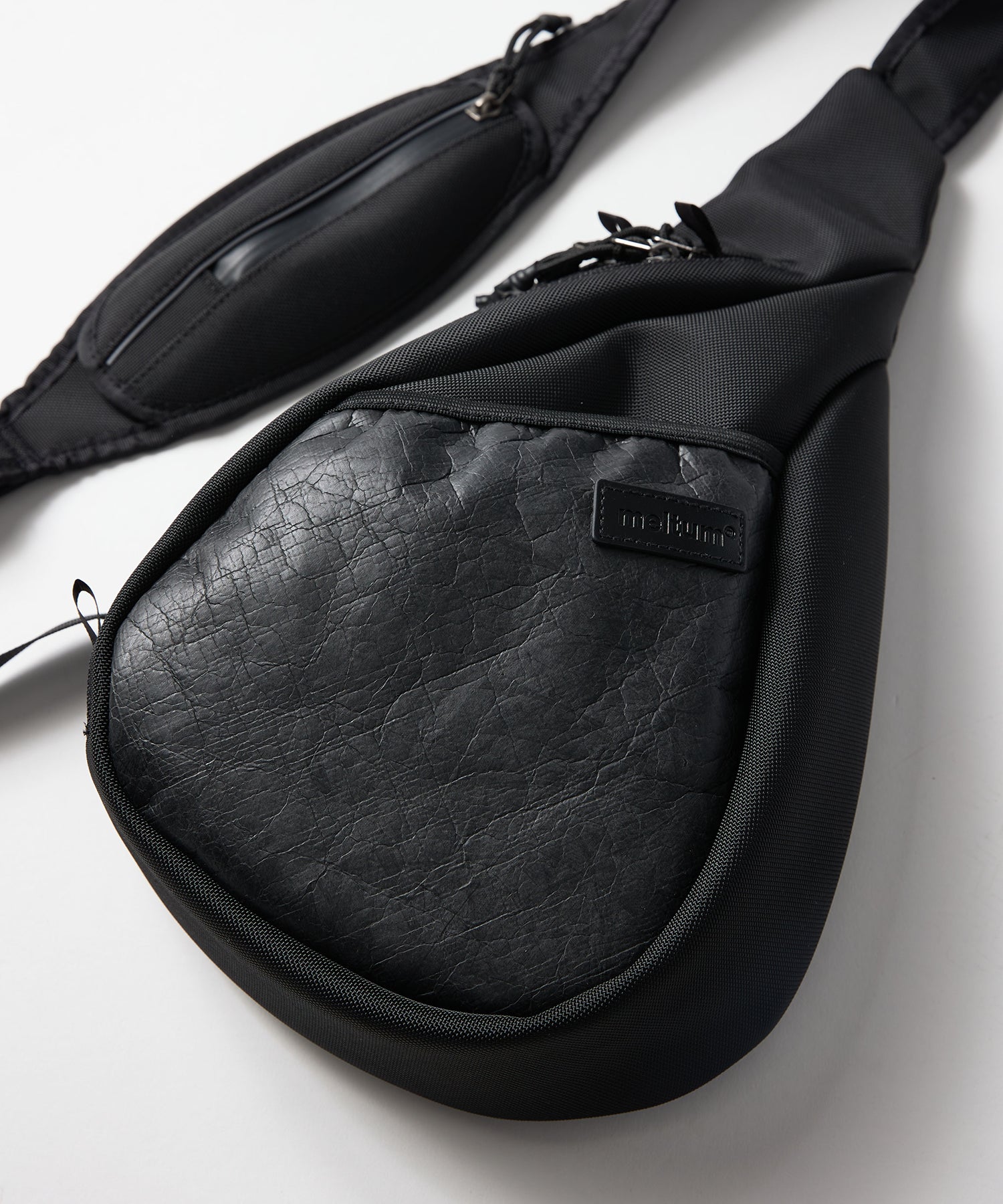 Tyvek®︎ ONESHOULDER BAG